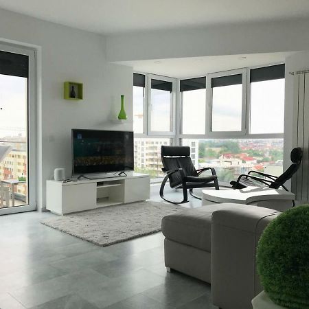 Luxury Westpark 2 Residence With Lake View Bucareste Exterior foto